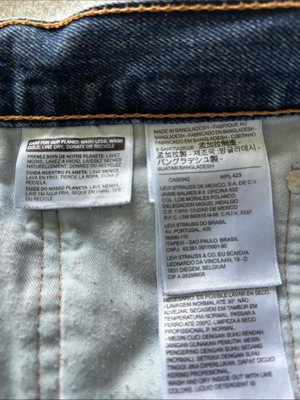Levi's Men's 550 Relaxed Fit Jeans - Blue with Tan Patch Red Tab Size W36 L32 - Picture 8 of 12